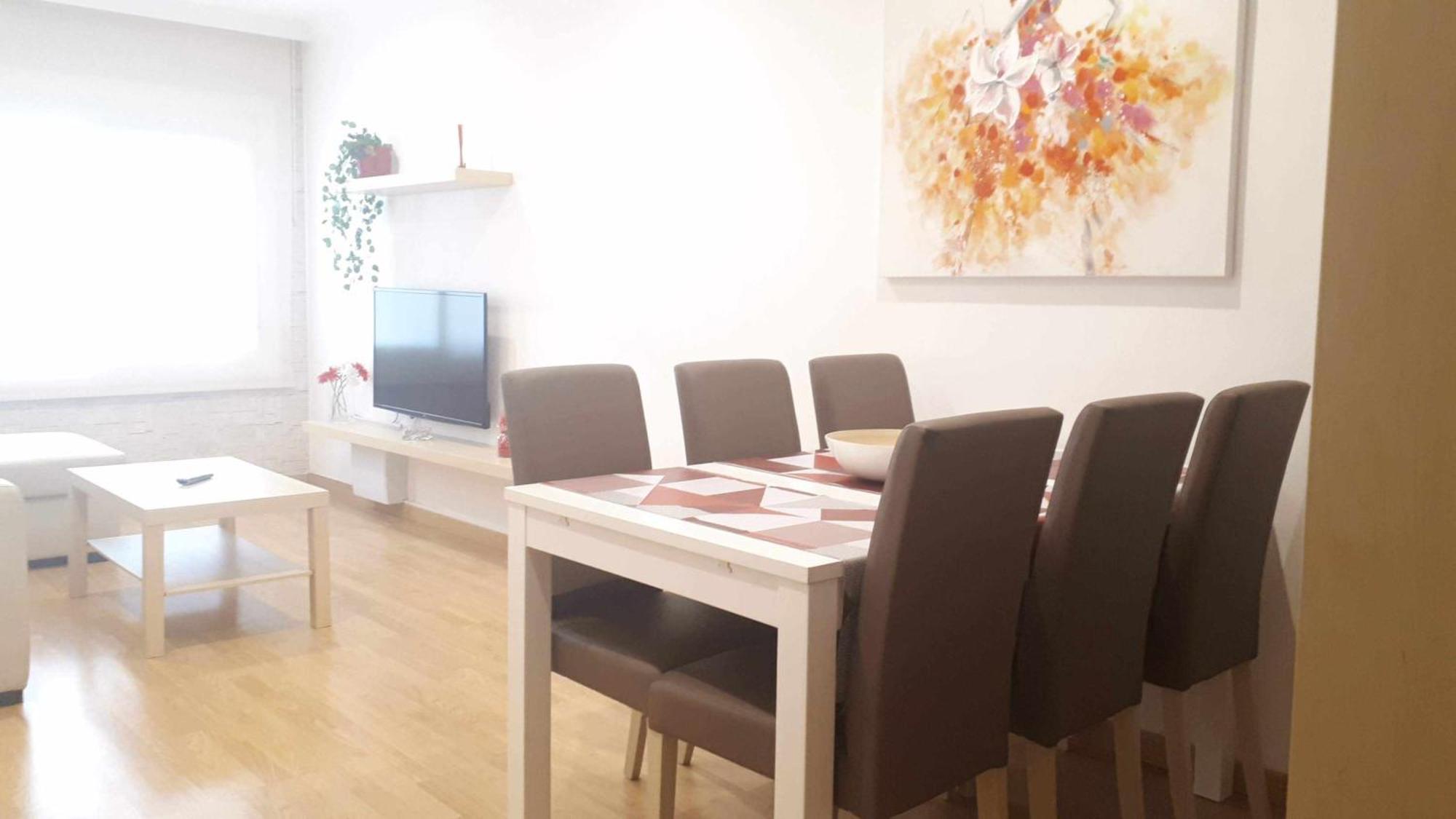 Laura House The Style Airport Bcn Apartment Viladecans Bagian luar foto